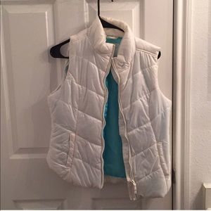 White vest